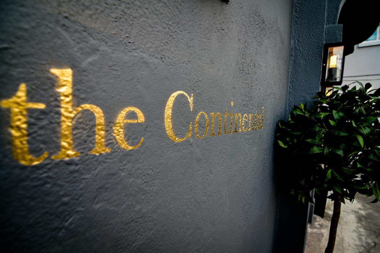 The Continental Boutique Residence Γκάλγουεϊ Εξωτερικό φωτογραφία