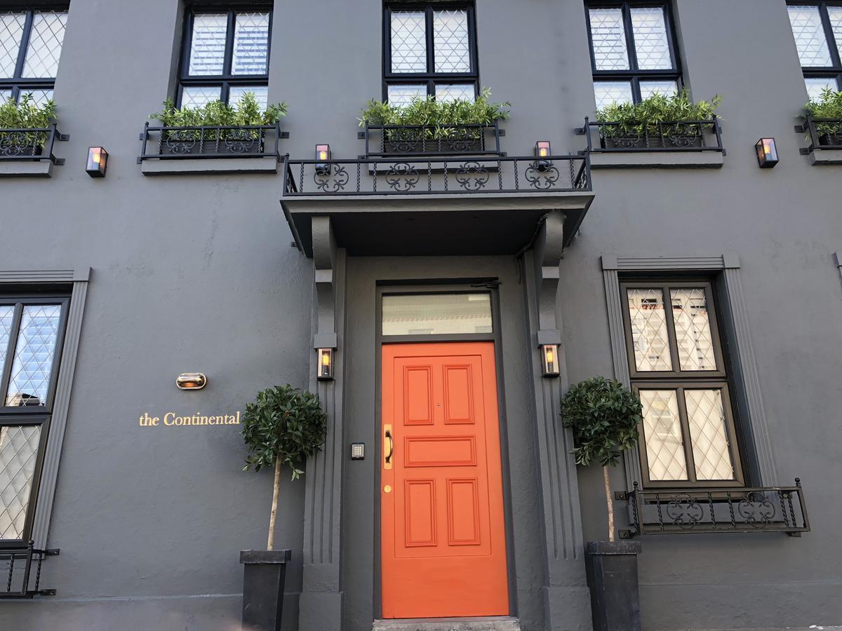 The Continental Boutique Residence Γκάλγουεϊ Εξωτερικό φωτογραφία