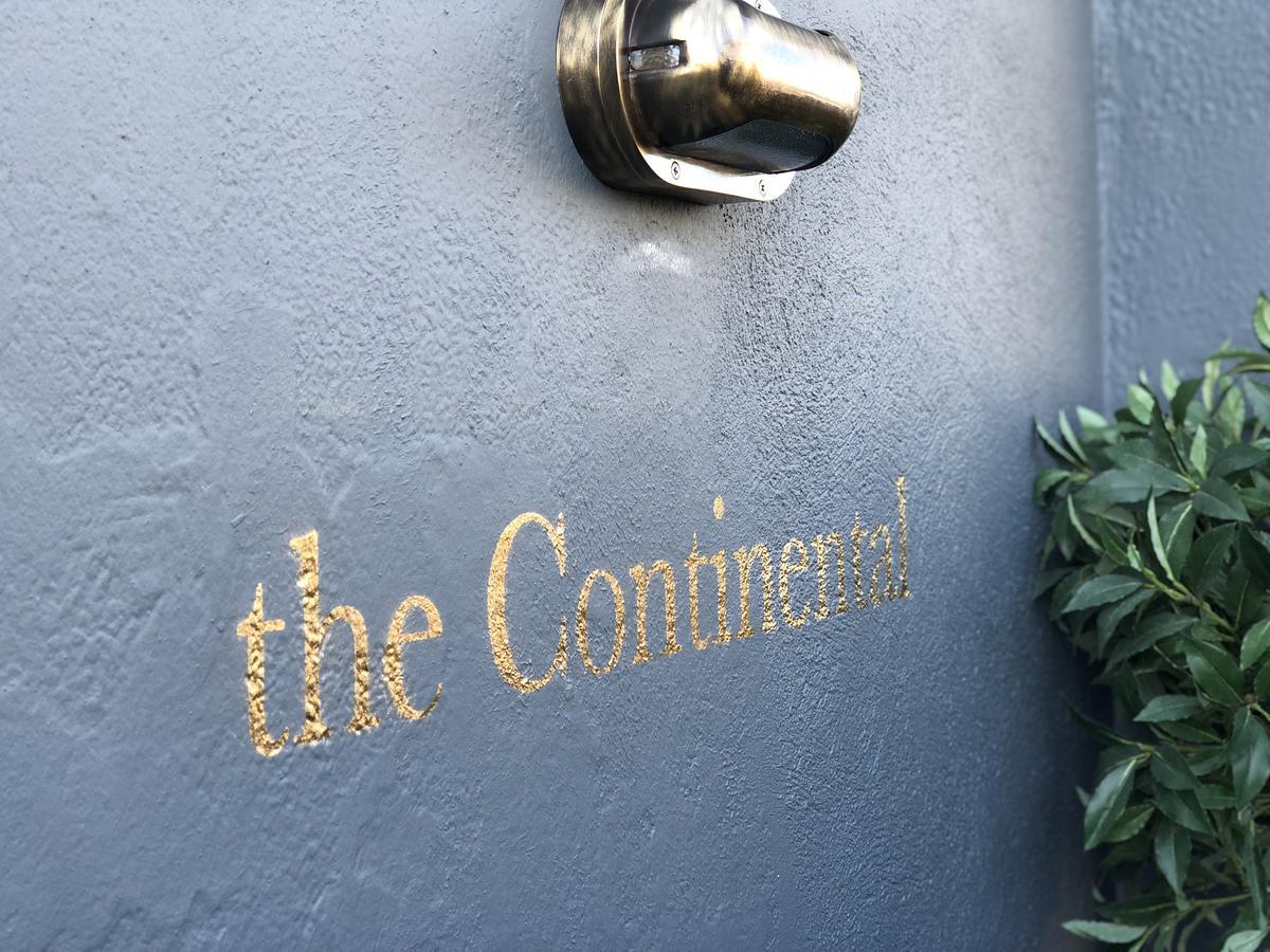 The Continental Boutique Residence Γκάλγουεϊ Εξωτερικό φωτογραφία